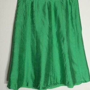 Spencer Tyler 100% Silk Green Skirt